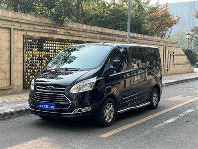 Ford Tourneo Custom 2024